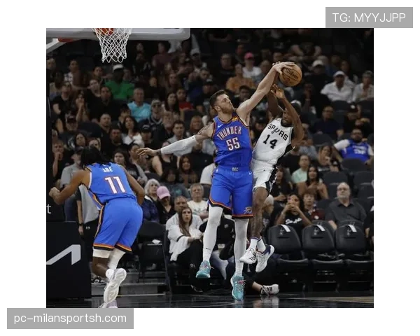 杰伦威廉姆斯改打挡拆为谢伊制造空位三分